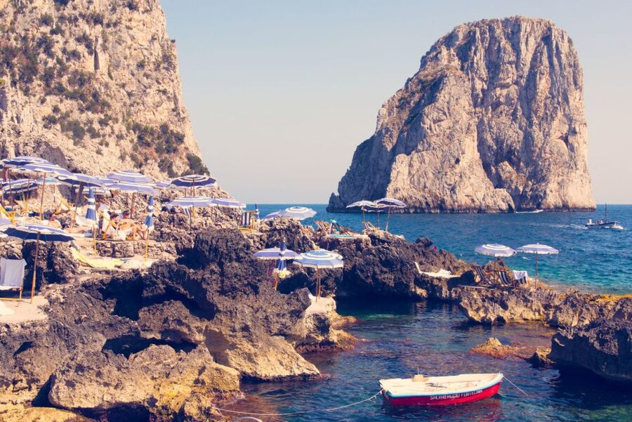 From Amalfi: Li Galli Islands and Capri Full-Day Boat Tour - Cruising the Amalfi Coast on a traditional gozzo