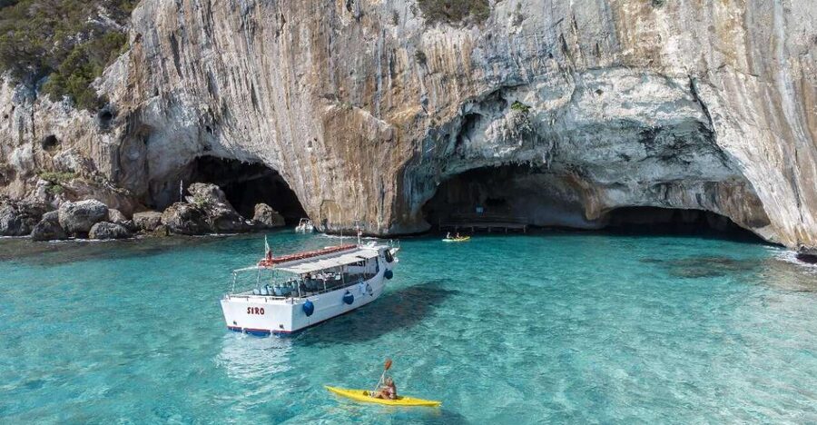 From Cala Gonone: Grotta del Bue Marino Boat Trip - Entering Grotta del Bue Marino