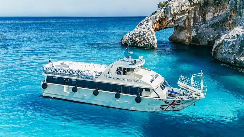From Cala Gonone: Gulf of Orosei Cruise to Cala Goloritzè - Venus Pools, Cormorants Cave, and the Ride Between Beaches
