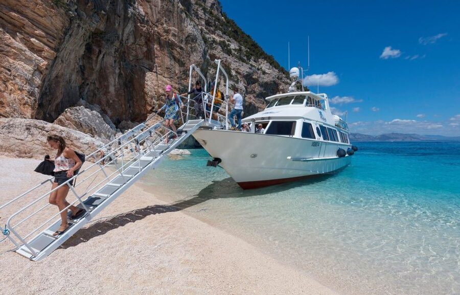 From Cala Gonone: Orosei Gulf Cruise with Stops - Cala Mariolu or Cala Gabbiani for swimming