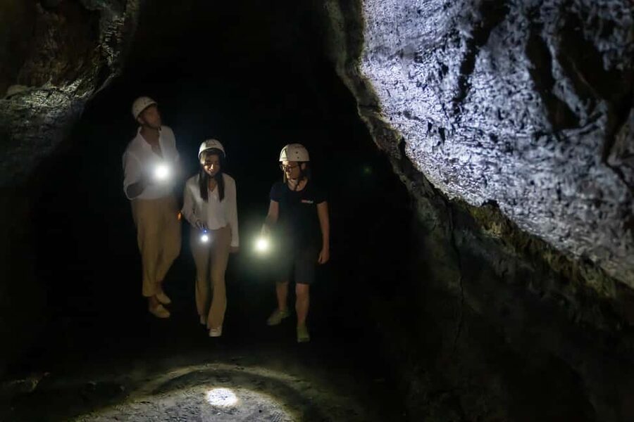 From Catania: Full-Day Mount Etna and Taormina Tour - Guides make or break this full day