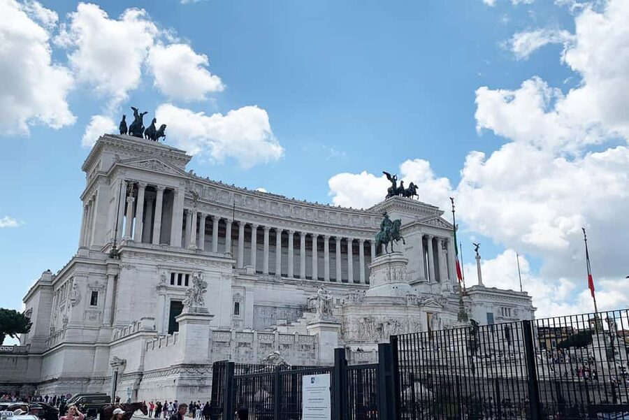 From Civitavecchia Port: Rome in a Day Guided Day Tour - What the guide adds to the day