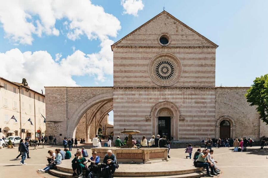 From Florence: Orvieto and Perugia Tour with Church Visits - Who will enjoy this day most?