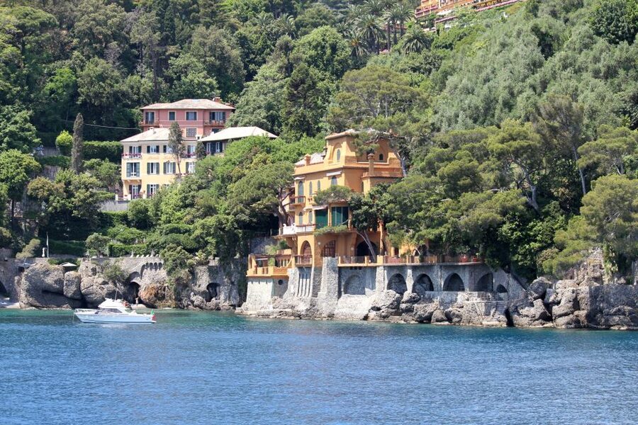 From Genoa: Boat Tour to Portofino with Free Time to Explore - Genoa’s Porto Antico: Finding the Boat