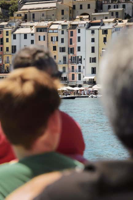 From La Spezia: Portovenere and 3 Islands Boat Trip - Leaving La Spezia through the fishing villages