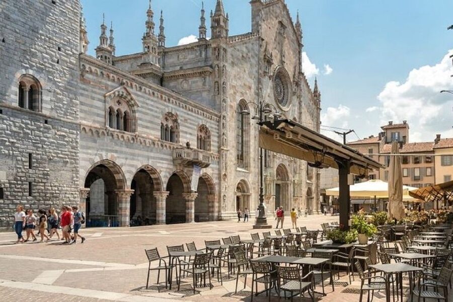 From Milan: Full-Day Trip to Como and Bellagio - The short ferry to Cadenabbia