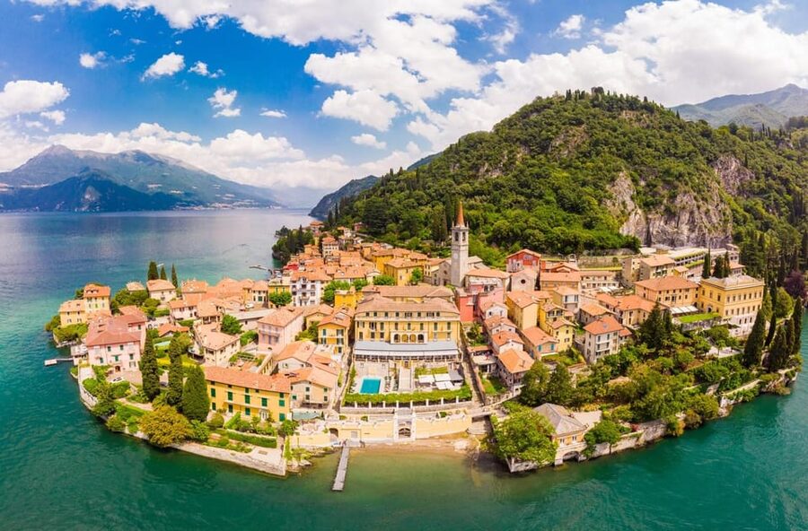 From Milan: Full-Day Trip to Como and Bellagio - Meeting the coach near Milano Centrale