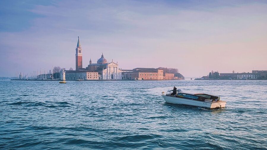 From Milan: Venice and Verona Full-Day Tour by Train - Should you book this Verona and Venice tour?