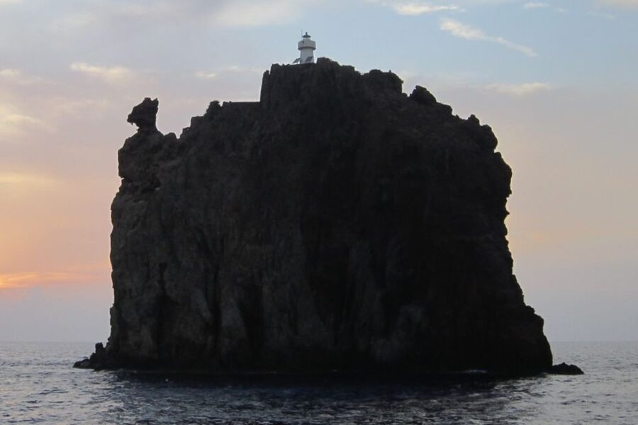 From Milazzo: Panarea and Stromboli Boat Trip by Night - Sunset and the Sciara del Fuoco