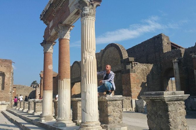 From Naples: Amalfi Coast & Pompeii Small Group Tour - A quick stop above Agerola