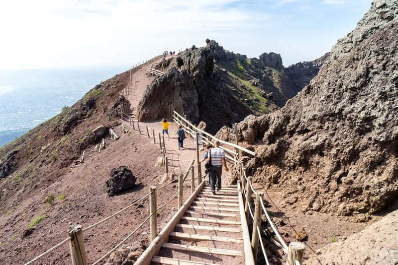 From Naples: Day Trip to Mount Vesuvius - The essentials at a glance