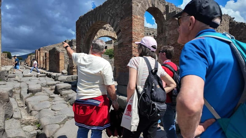 From Naples: Guided tour of Pompeii skip-the-line and round-trip train - Key points to know before booking