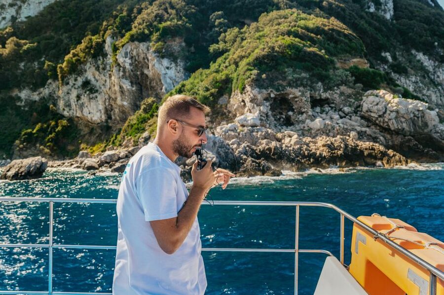 From Naples: Gulf of Naples & Capri Sightseeing Boat Tour - Marina Grande and the boat circuit around Capri