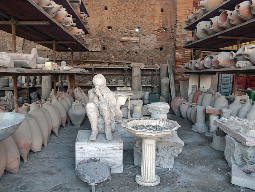 From Naples: Mount Vesuvius and Pompeii Ruins Combo Day Trip - Timing, lunch, and the changing order