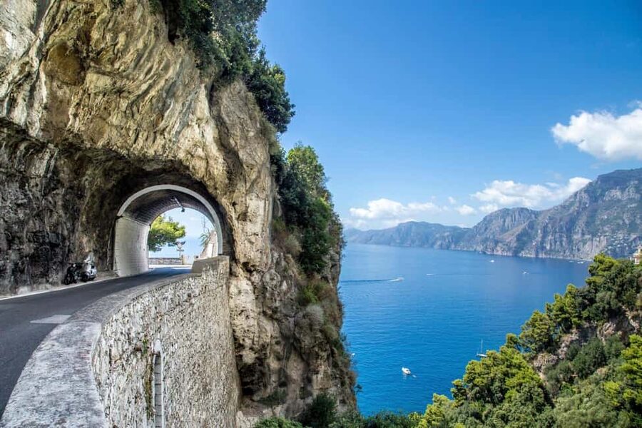 From Naples: Pompeii & Amalfi Coast Full-Day Trip with Lunch - Sorrento and the short tasting stop