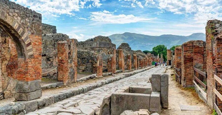 From Naples: Pompeii & Amalfi Coast Full-Day Trip - Morning Pickup Around Central Naples
