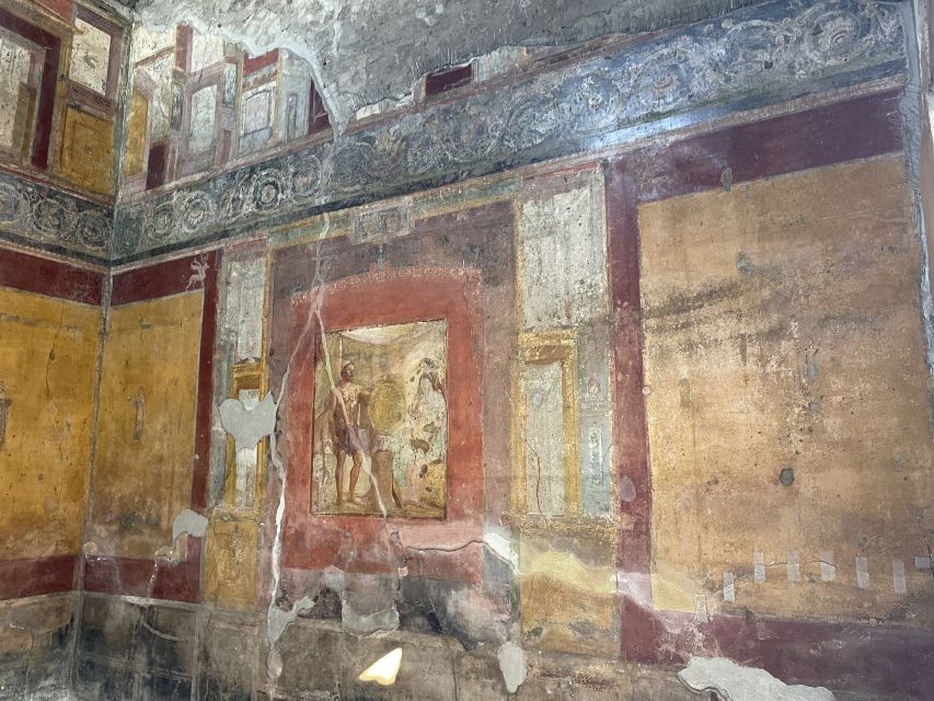 From Naples: Pompeii Guided Tour with Skip-the-Line Tickets - Bakeries, houses, and the everyday city