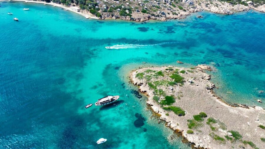 From Palau/La Maddal: Boat Tour of La Maddalena Archipelago - Budelli and the view of Spiaggia Rosa