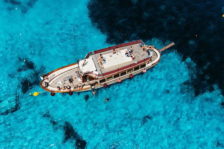 From Palau/La Maddal: Boat Tour of La Maddalena Archipelago - Spargi and two hours at Cala Connari