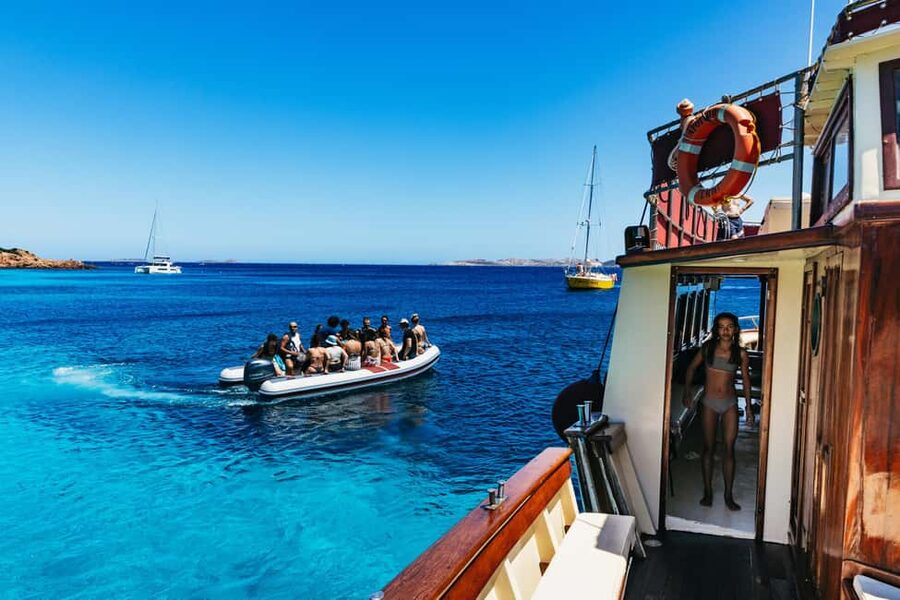 From Palau/La Maddal: Boat Tour of La Maddalena Archipelago - What to bring for a wet, sunny day
