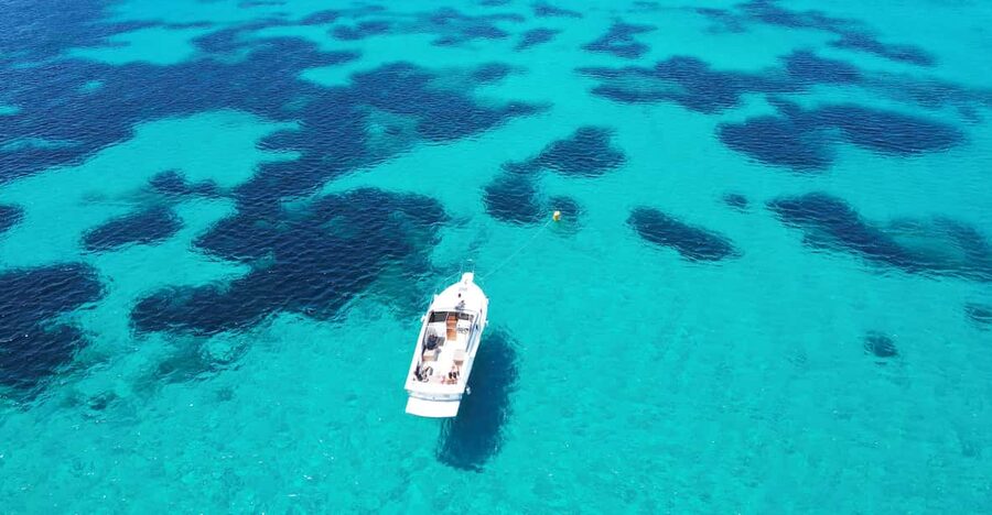 From Palau/La Maddalena: All inclusive Yacht Tour - Who should book this seven-hour outing?