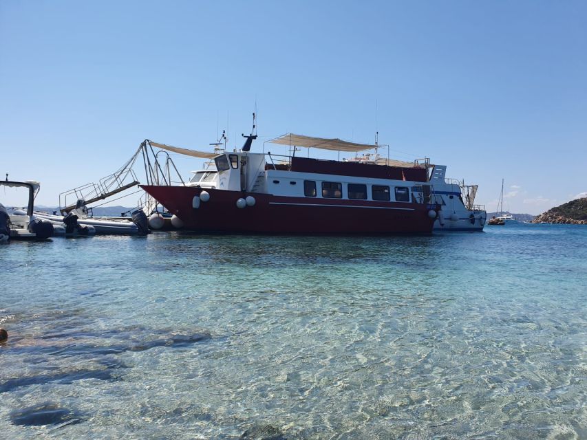 From Palau: La Maddalena Archipelago Boat Tour with Pasta - Food, crew, and the feel onboard