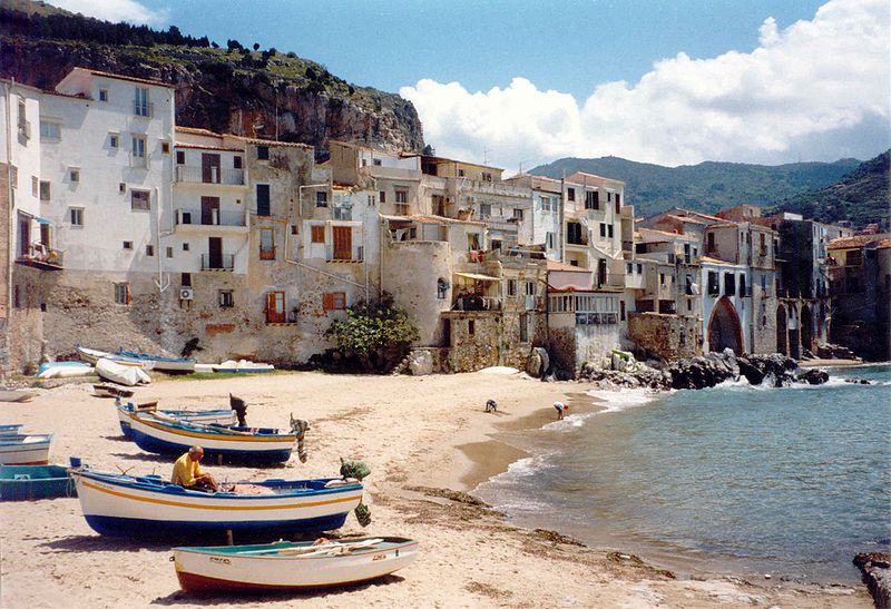 From Palermo: Monreale and Cefalù Half-Day Trip - Cefalù’s cathedral, lanes, and seaside views