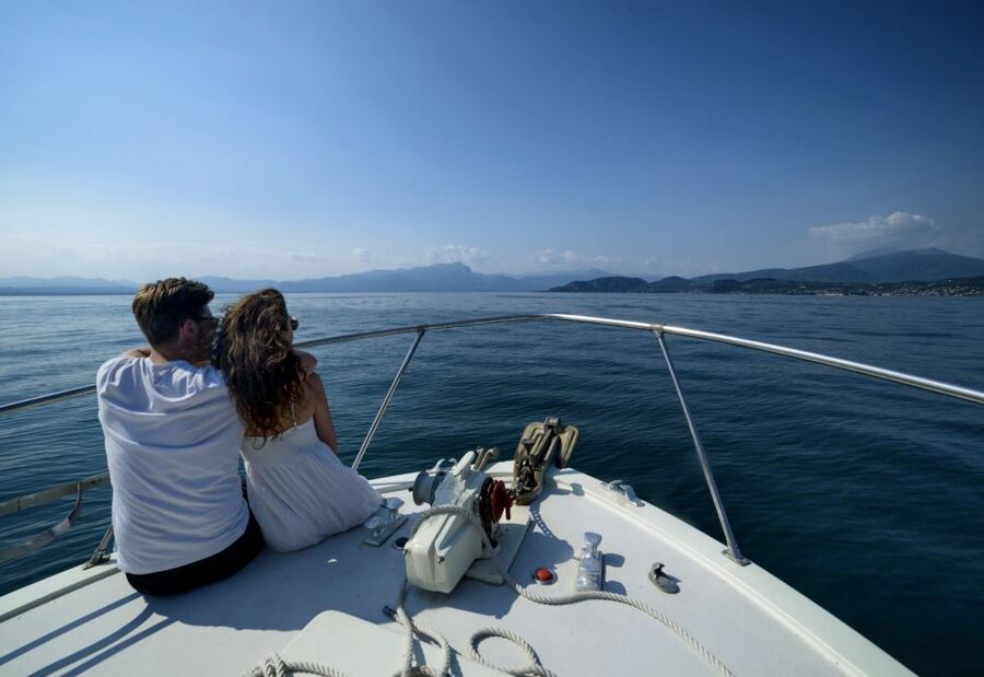 From Peschiera: Garda East Coast Cruise to Sirmione - Who Will Enjoy This Half-Day Cruise Most?