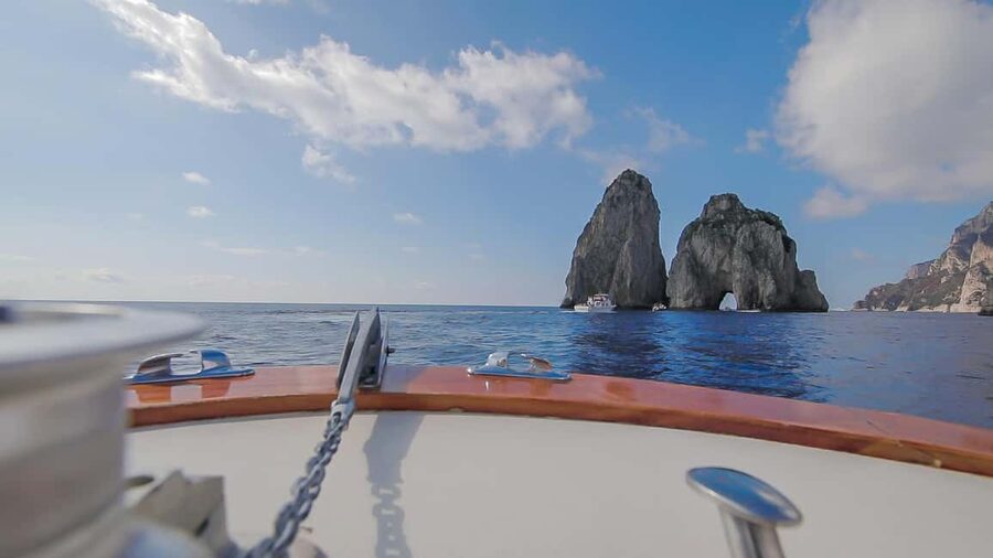 From Positano: Day trip to Capri - Group Tour by boat - Capri’s western side and the Blue Grotto question