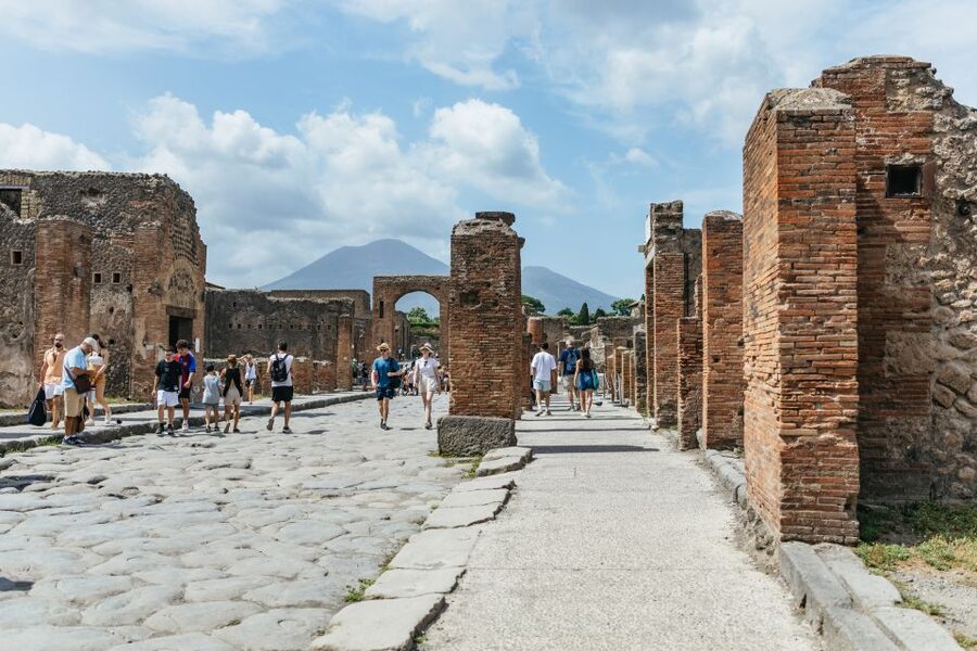 From Rome: Day Trip to Pompeii with Tickets - The short transfer to Pompeii