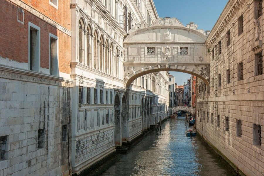From Rome: Day Trip to Venice by High-Speed Train - Meeting at Via Marsala before sunrise