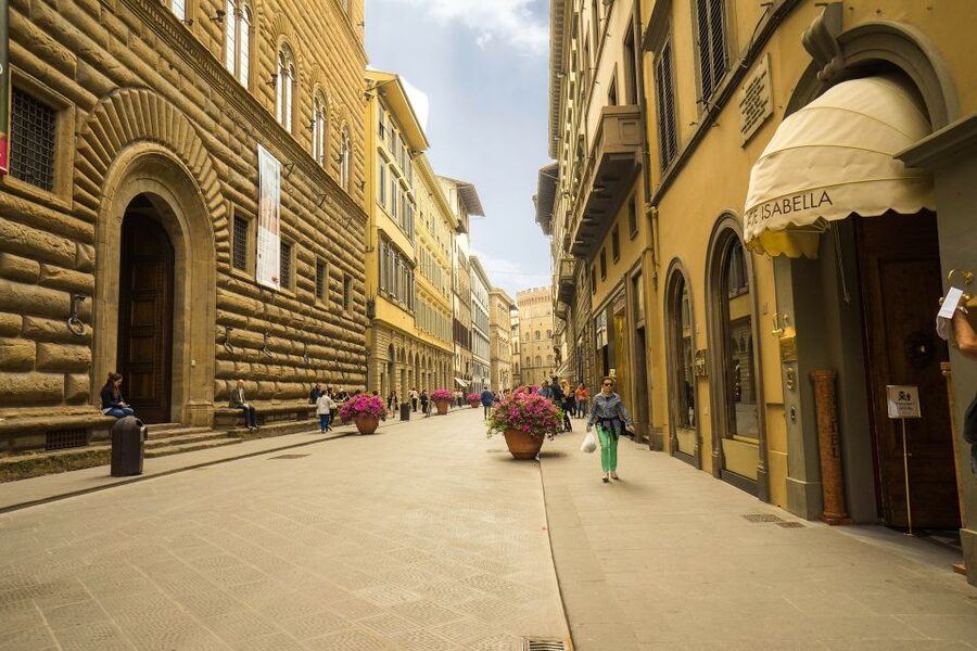 From Rome: Discover Florence & Pisa in a Full-Day Trip - Pisa and the Leaning Tower in 90 minutes