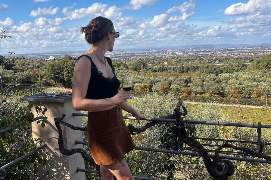 From Rome: Half-Day Frascati Wine Tour with Farmhouse Lunch - Your first wine and snack in town