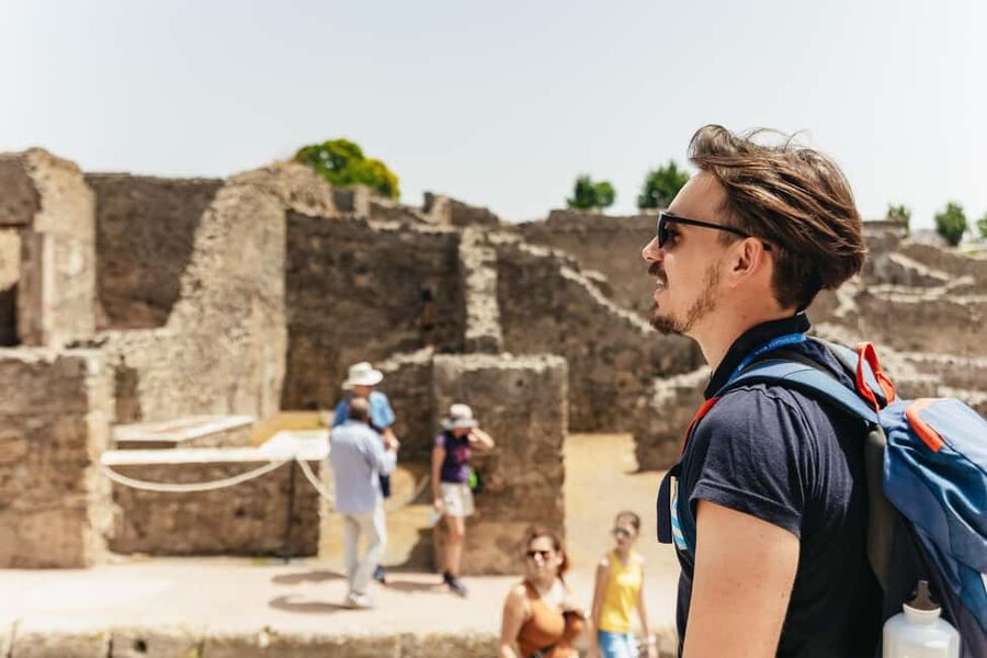 From Rome: Pompeii, Amalfi Coast, and Sorrento Day Trip - The long ride back to Rome
