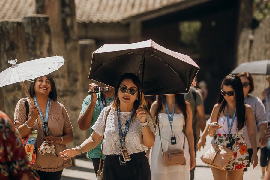 From Rome: Pompeii with Expert Guide & Amalfi Coast Day Trip - Guides, drivers, and the human touch
