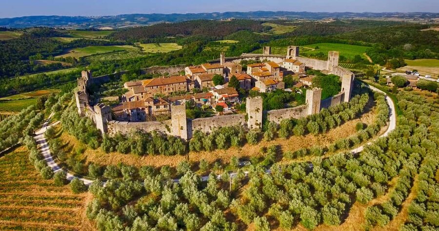 From Siena: Chianti and Castles Tour with Wine Tastings - The Guides Make the Difference