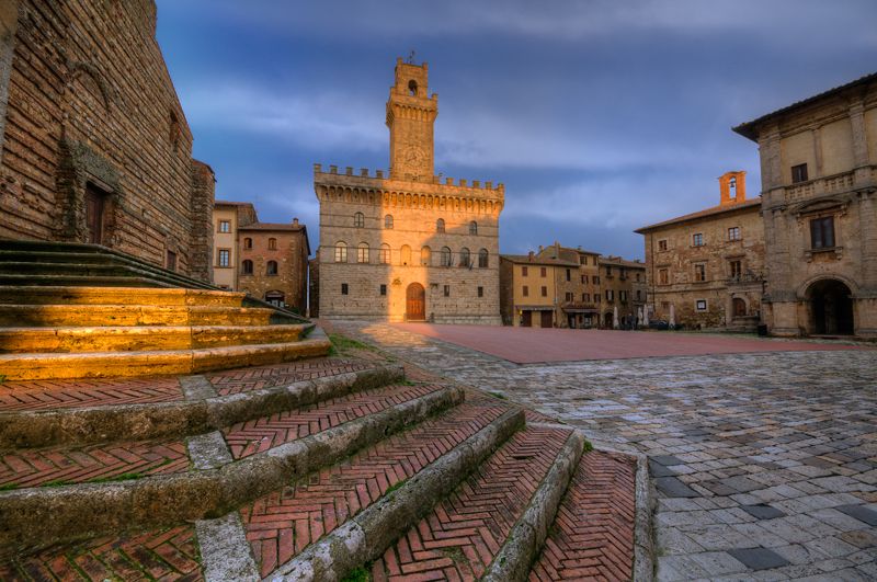 From Siena: Pienza and Montepulciano Small-Group Tour - Montepulciano, where wine meets steep streets