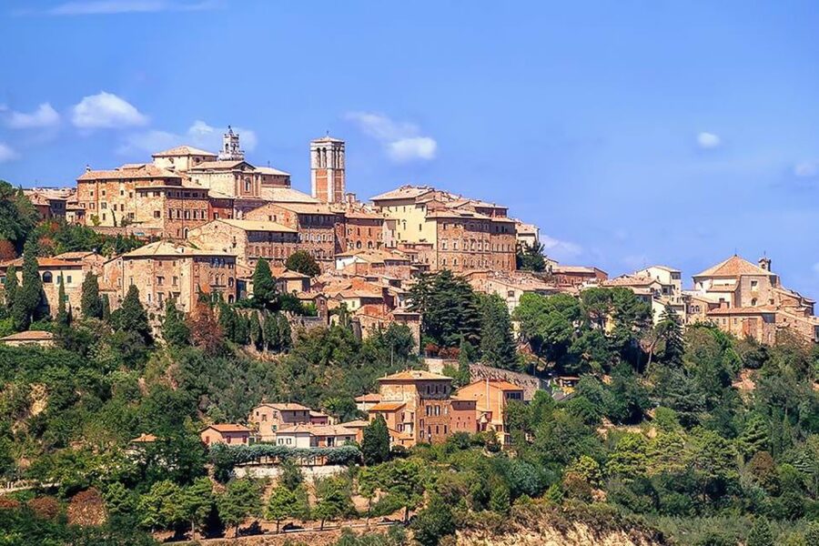 From Siena: Tuscany Hills Wine Tour - Montepulciano and its famous red wine