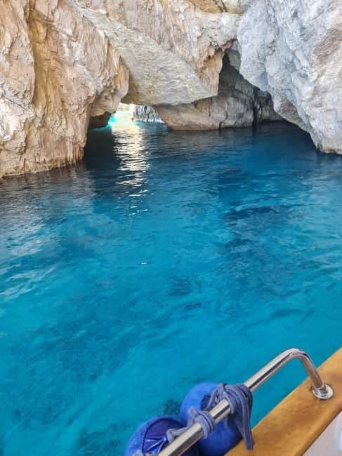 From Sorrento: Capri Boat Tour with Blue Grotto Visit - Three hours in Capri town