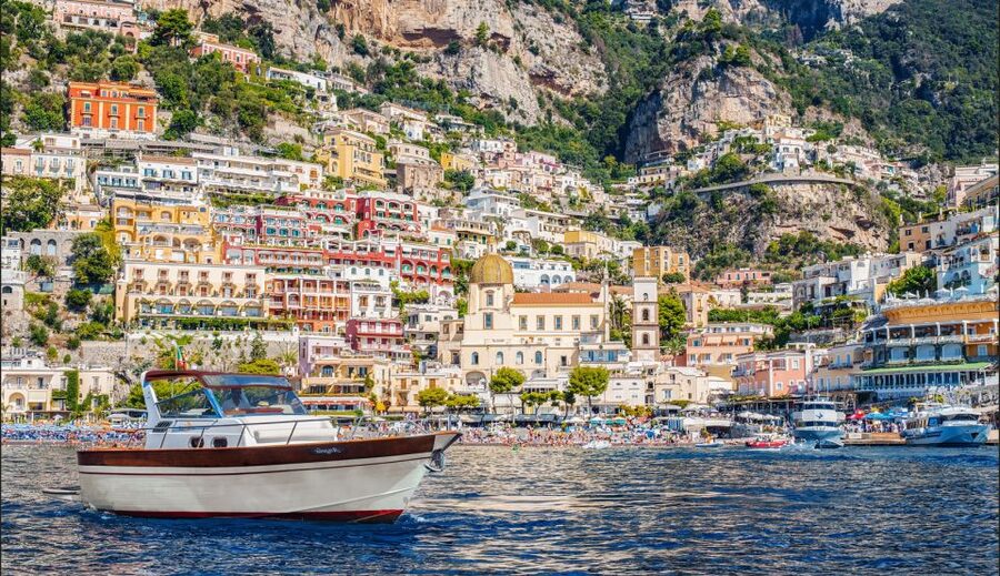 From Sorrento: Positano and Amalfi Boat Trip with Transfer - The crew and the mood on board