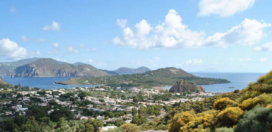 From Taormina: Lipari and Vulcano Mini Cruise Aeolian Tour - What to bring and how to handle the day