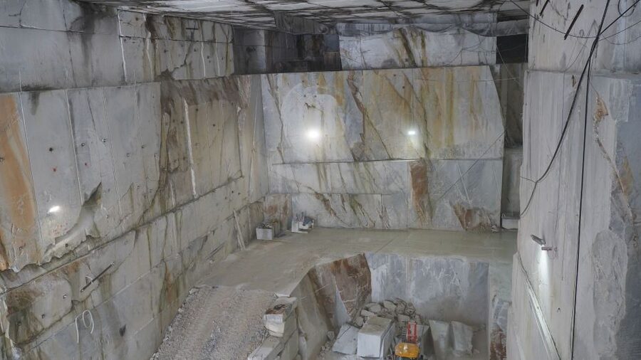 From Tuscany Carrara: Marble Quarries Tour by Jeep - How the 2.5-hour schedule works
