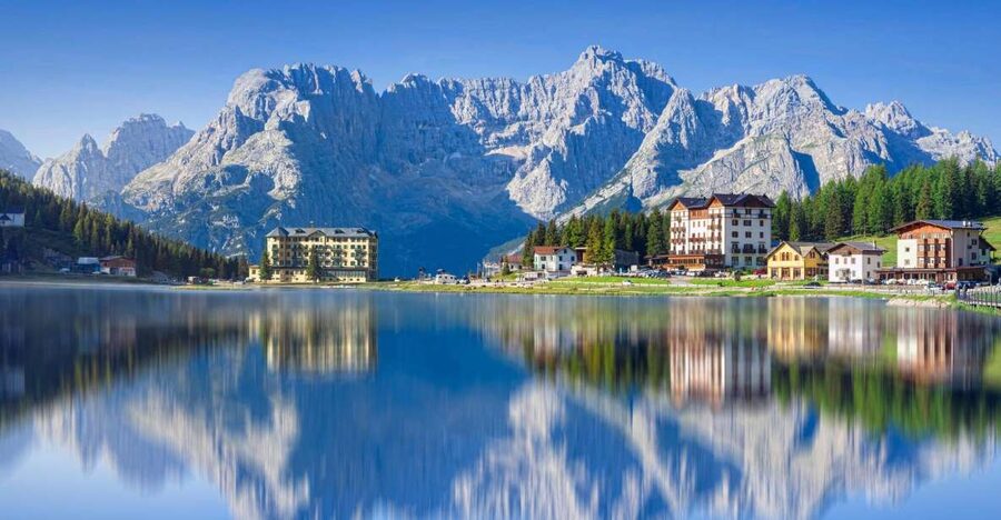 From Venice: Dolomites, Lake Misurina, and Cortina Day Trip - Cortina d’Ampezzo, the elegant first stop