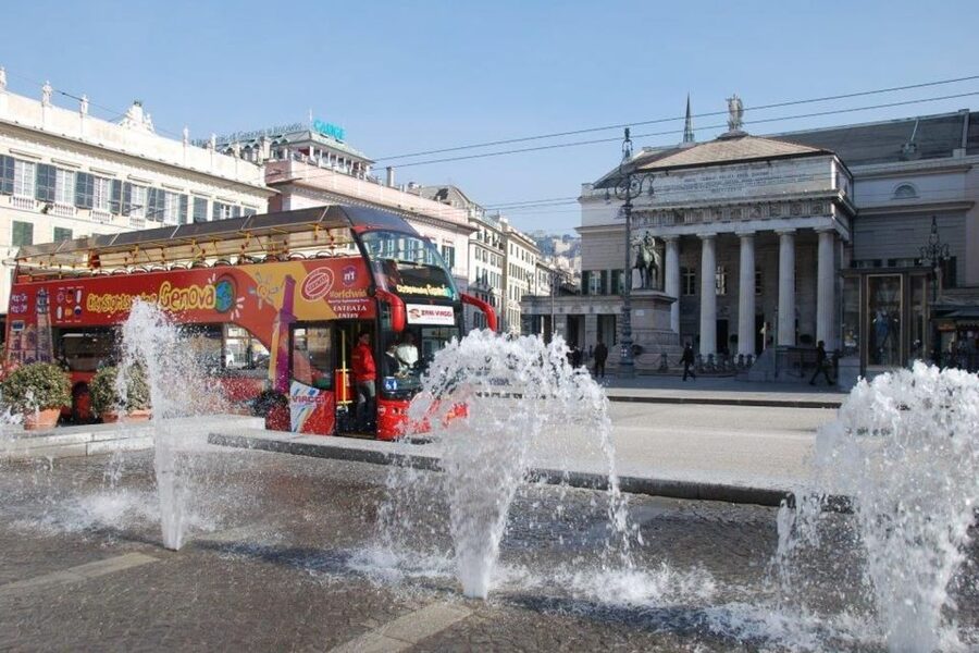 Genoa: Hop-on Hop-off Tour Ticket - Starting at Porto Antico and the Aquarium