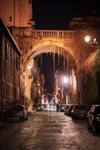 Ghosts, Legends & Mysteries of Rome Tip-Based Walking Tour - The secret stops and the Fountain of the Mask