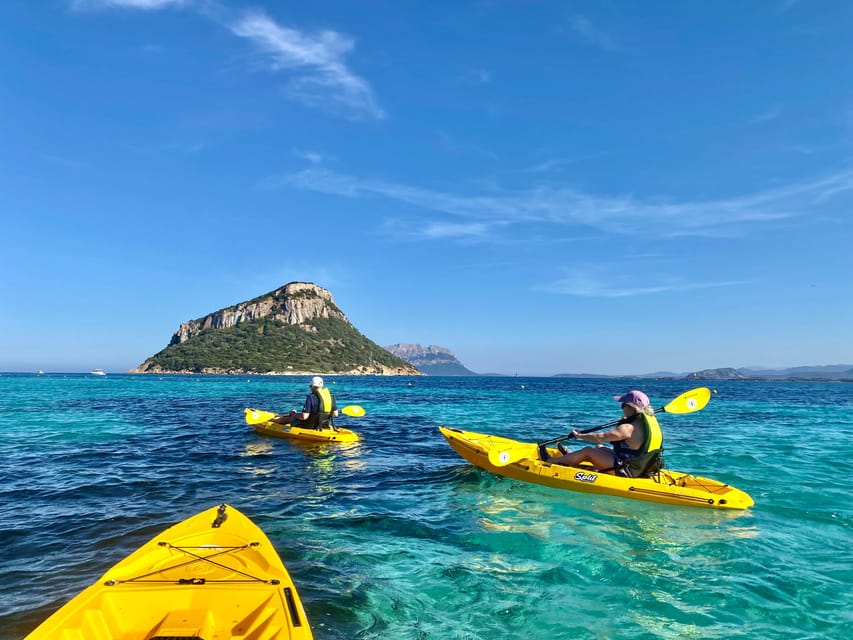Golfo Aranci: Small group Kayak tour with Aperitif &dolphins - Isola di Figarolo and the Sardinian snack