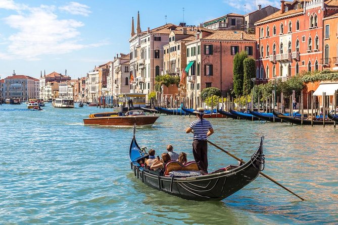 Grand Canal Gondola Experience with Live Commentary™ - Key points before you book