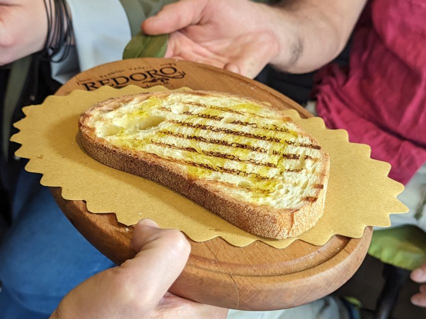 Guided Food Tour with Wine Tasting in Verona - Bakery treats and the final Pandoro stop