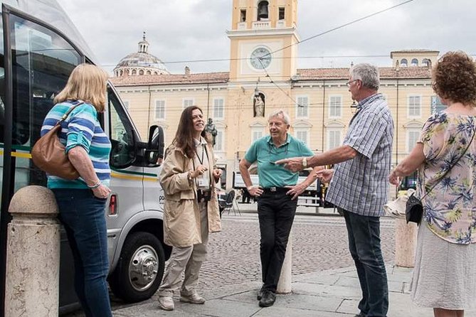 Guided group tour TastyBus: Parmesan Cheese and Parma Ham - Starting at Viale Toschi in Parma