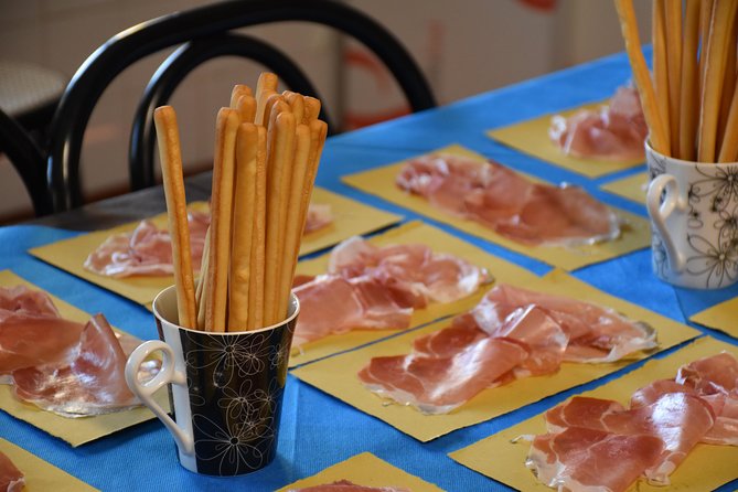 Guided group tour TastyBus: Parmesan Cheese and Parma Ham - Timing, Group Size, and Practical Details